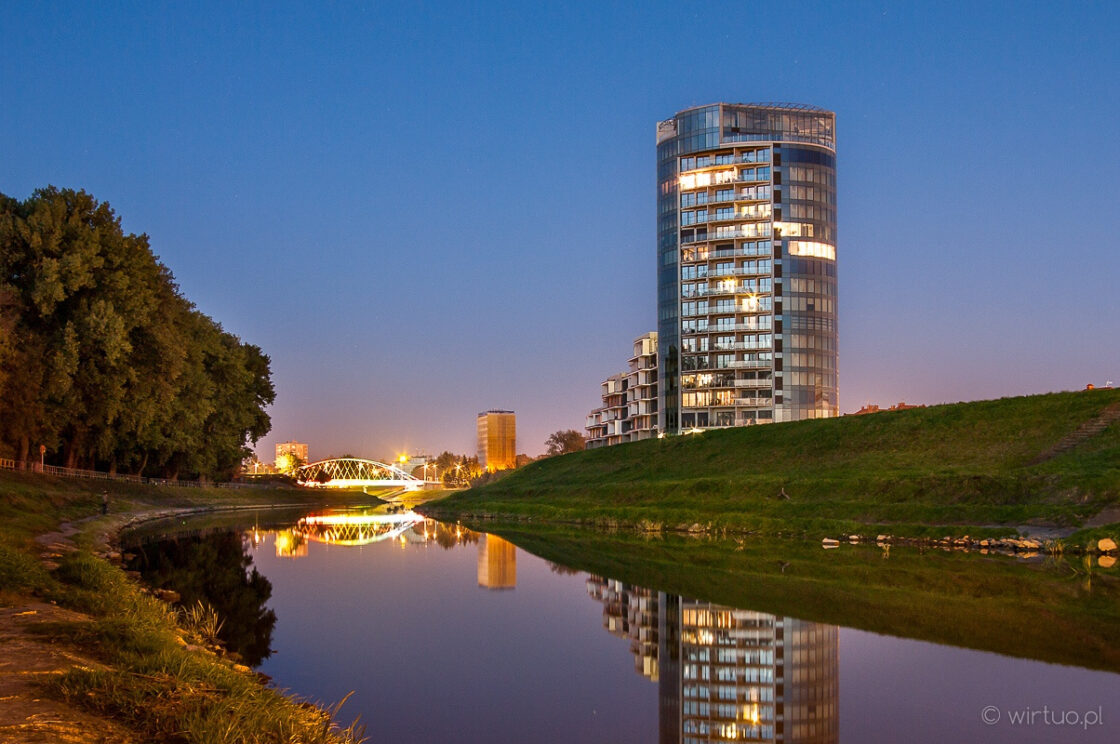 Capital Towers Rzeszów, widok od Mostu Zamkowego, fotograf Paweł Litwin