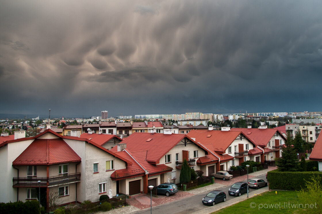 Chmury mammatus nad Rzeszowem, 20.04.2016