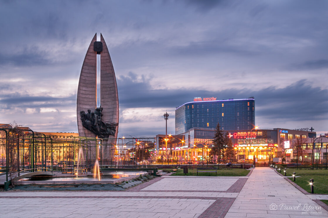 Pomnik Czynu Rewolucyjnego w Rzeszowie, 17.04.2015